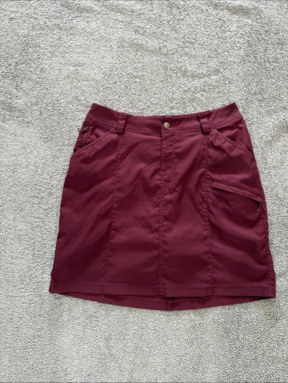 Duluth Trading Co Maroon Utility Mini Skirt with Zip Pocket